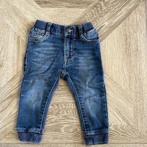 Levi’s knit jogger size 18 months